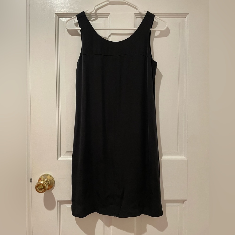 Theory silk dress black 00 lined almost new